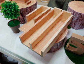 電車と車の車庫